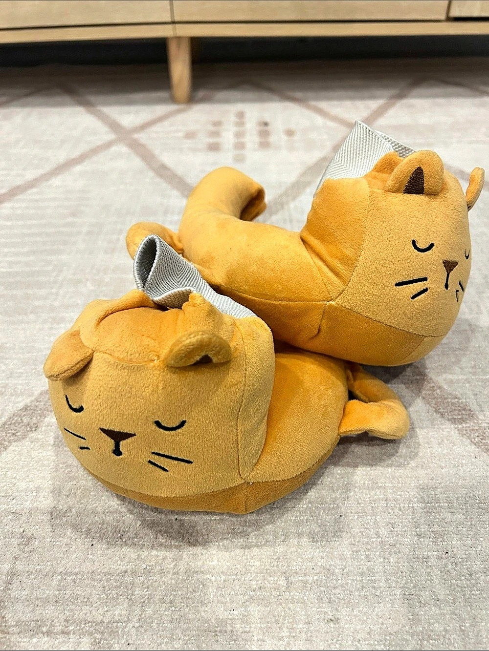 Plush Cat Neck Pillow Like New